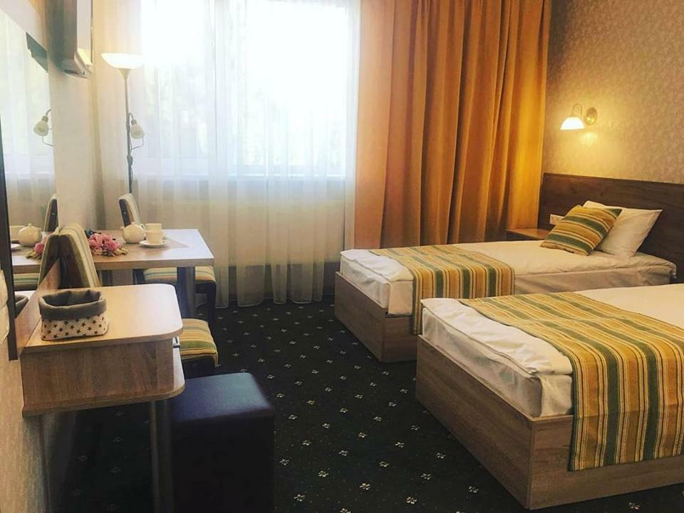 Hotel Rioro Mýrhorod Exterior foto